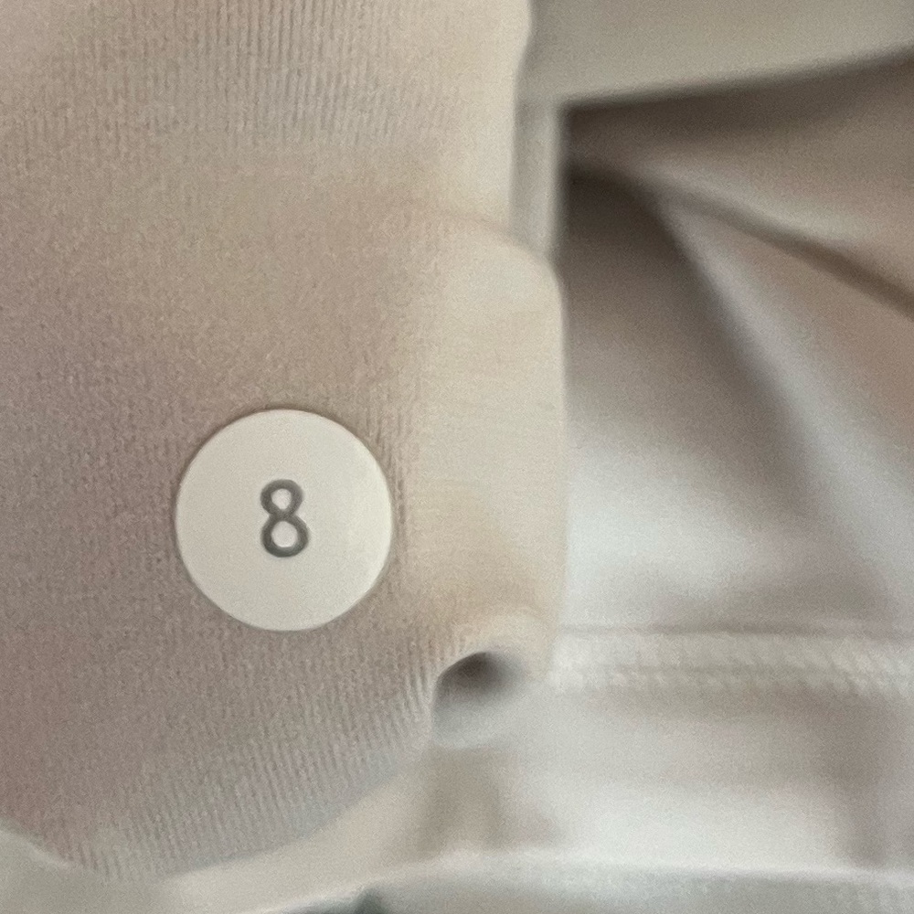 {Lululemon} Run: Breeze By Skirt in Dune / White - Womens 8 - Picture 12 of 12